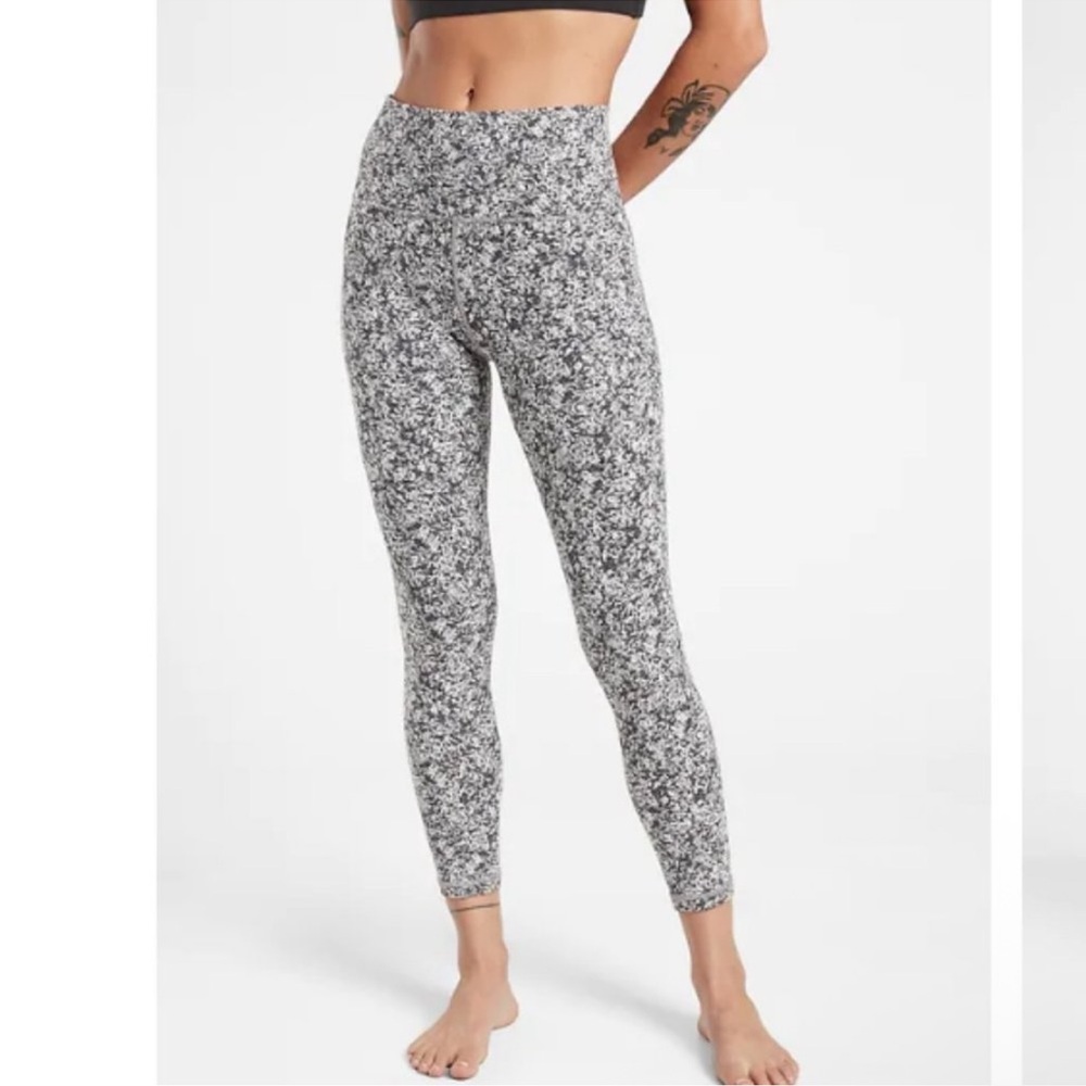 Athleta Black and White Leggings High Waist Stretch